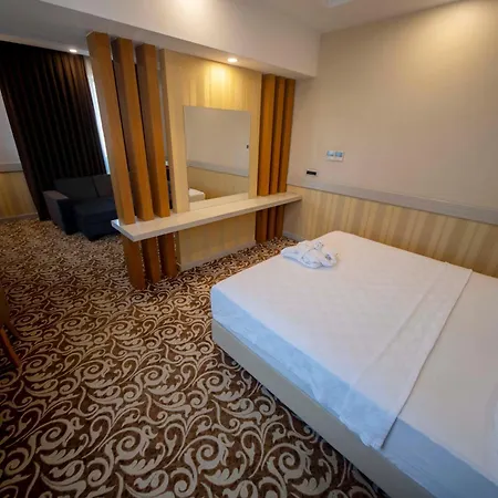 Hotel Grand Itimat 4*