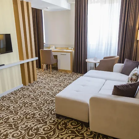 Grand Itimat Hotel 4*
