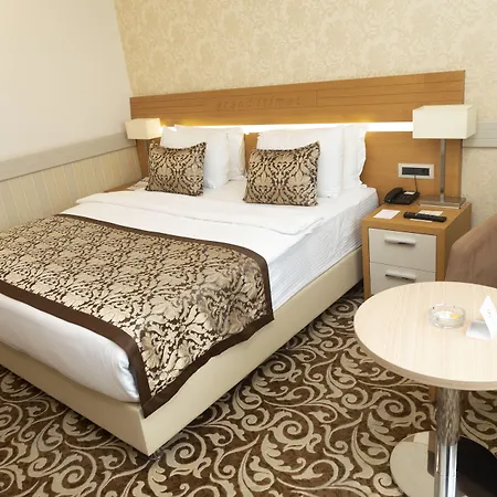 Hotel Grand Itimat 4*