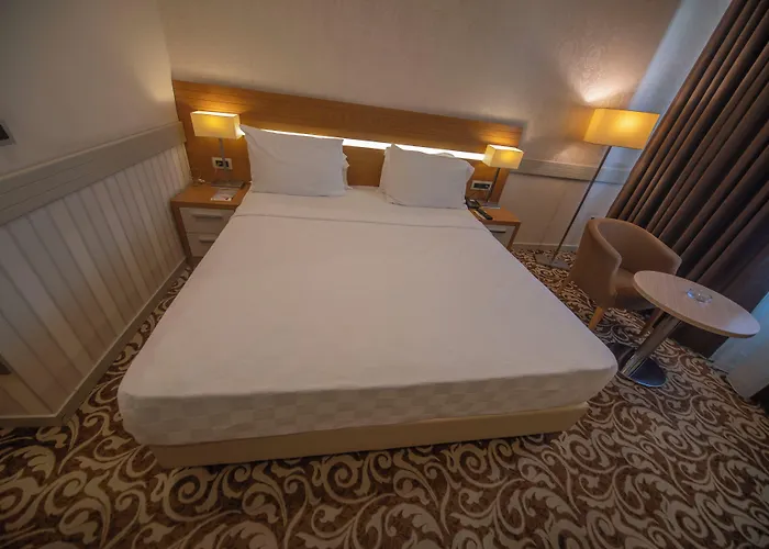 Hotel Grand Itimat 4*