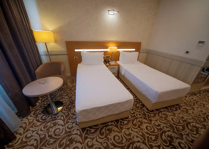 Hotel Grand Itimat 4*