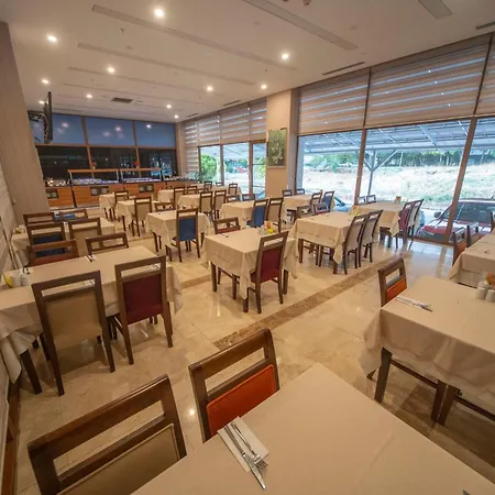 Grand Itimat Hotel