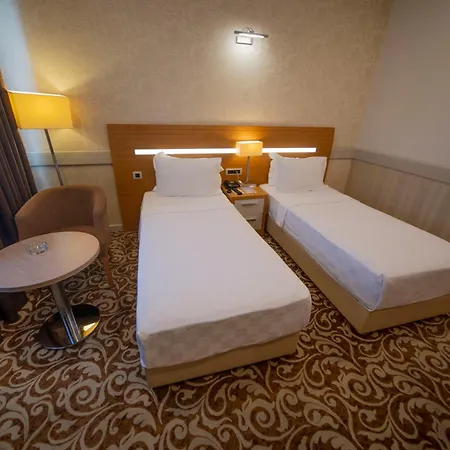 Hotel Grand Itimat