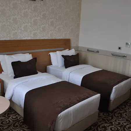 Grand Itimat Hotel 4*