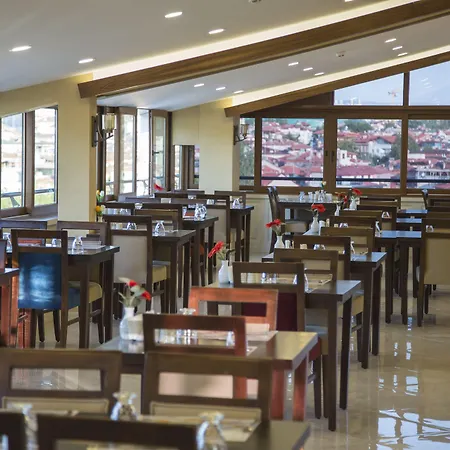 Hotel Grand Itimat