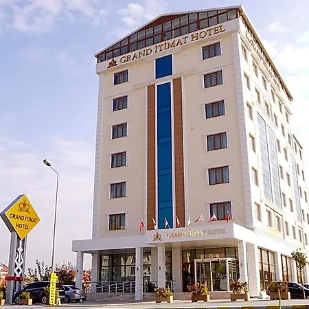 Hotel Grand Itimat 4*