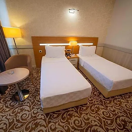 Grand Itimat Hotel 4*
