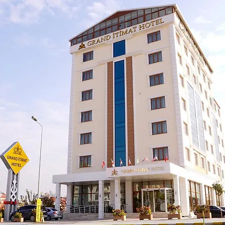 Hotel Grand Itimat