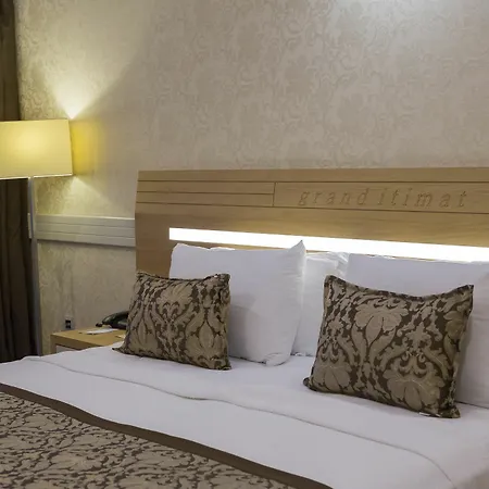 Hotel Grand Itimat