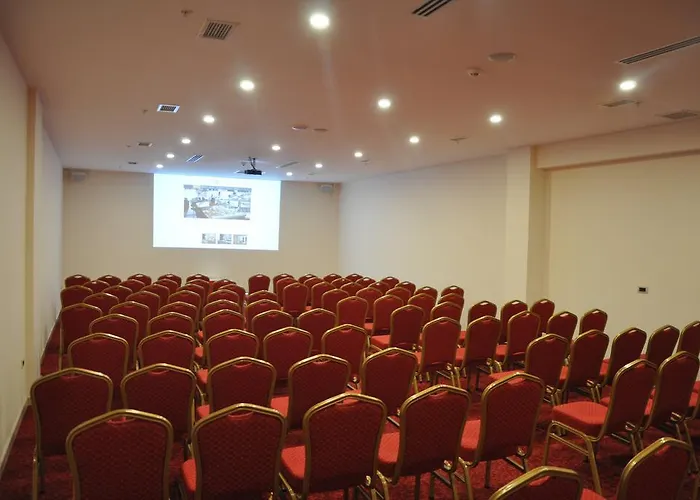 Hotell Grand Itimat 4*